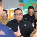 Ketua DPRD Kabupaten Sukabumi Yudha Sukmagara bersama Bupati Sukabumi Marwan Hamami menghadiri acara Gebyar sekaligus peresmian kantor BUMDes di Desa Nagrak Utara Selasa (14/3/2023). (Sumber : Istimewa)