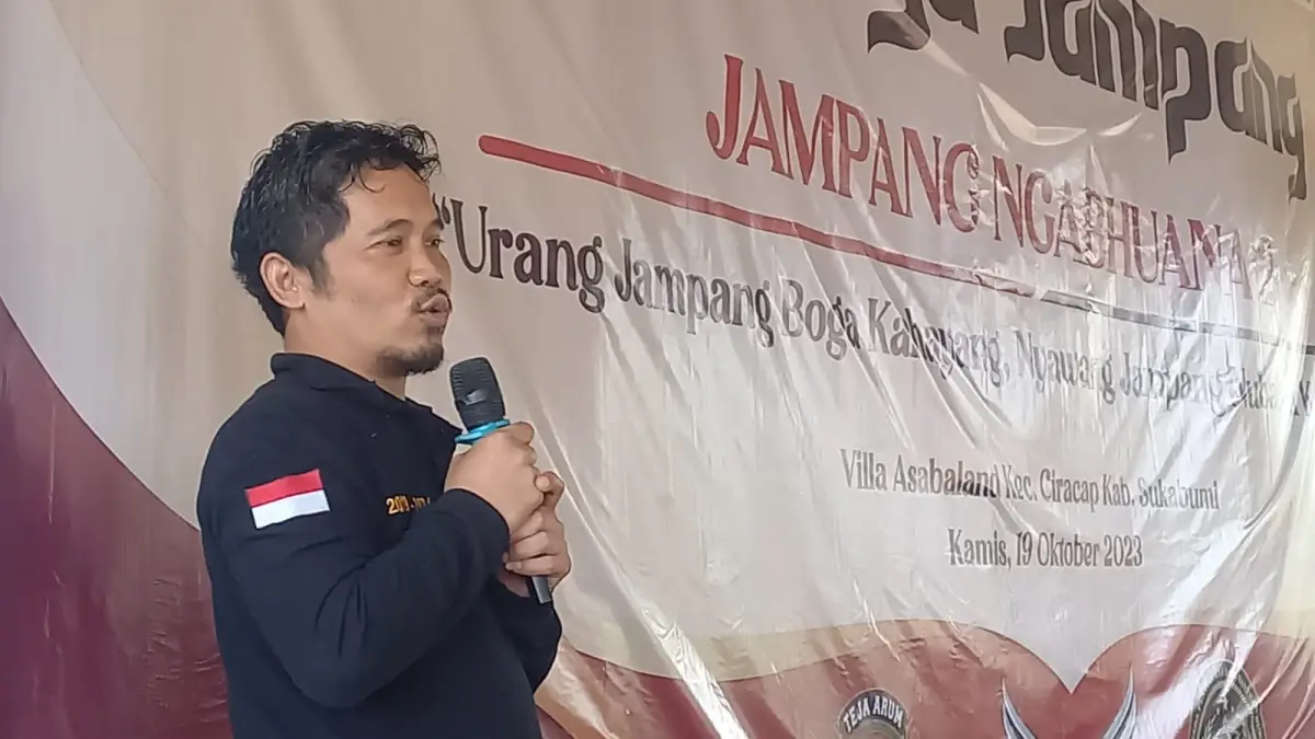 Anggota Komisi 1 DPRD Kabupaten Sukabumi Anwar di acara silaturahmi akbar Paguyuban Jampang Tandang Makalangan.